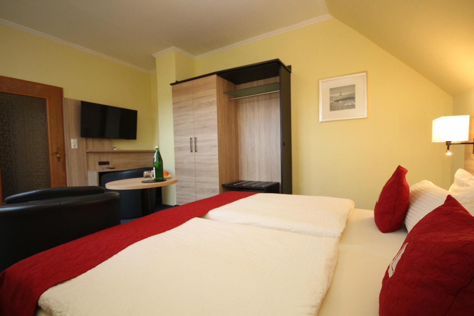 Hotel Morgensonne Garni บือซุม ภายนอก รูปภาพ
